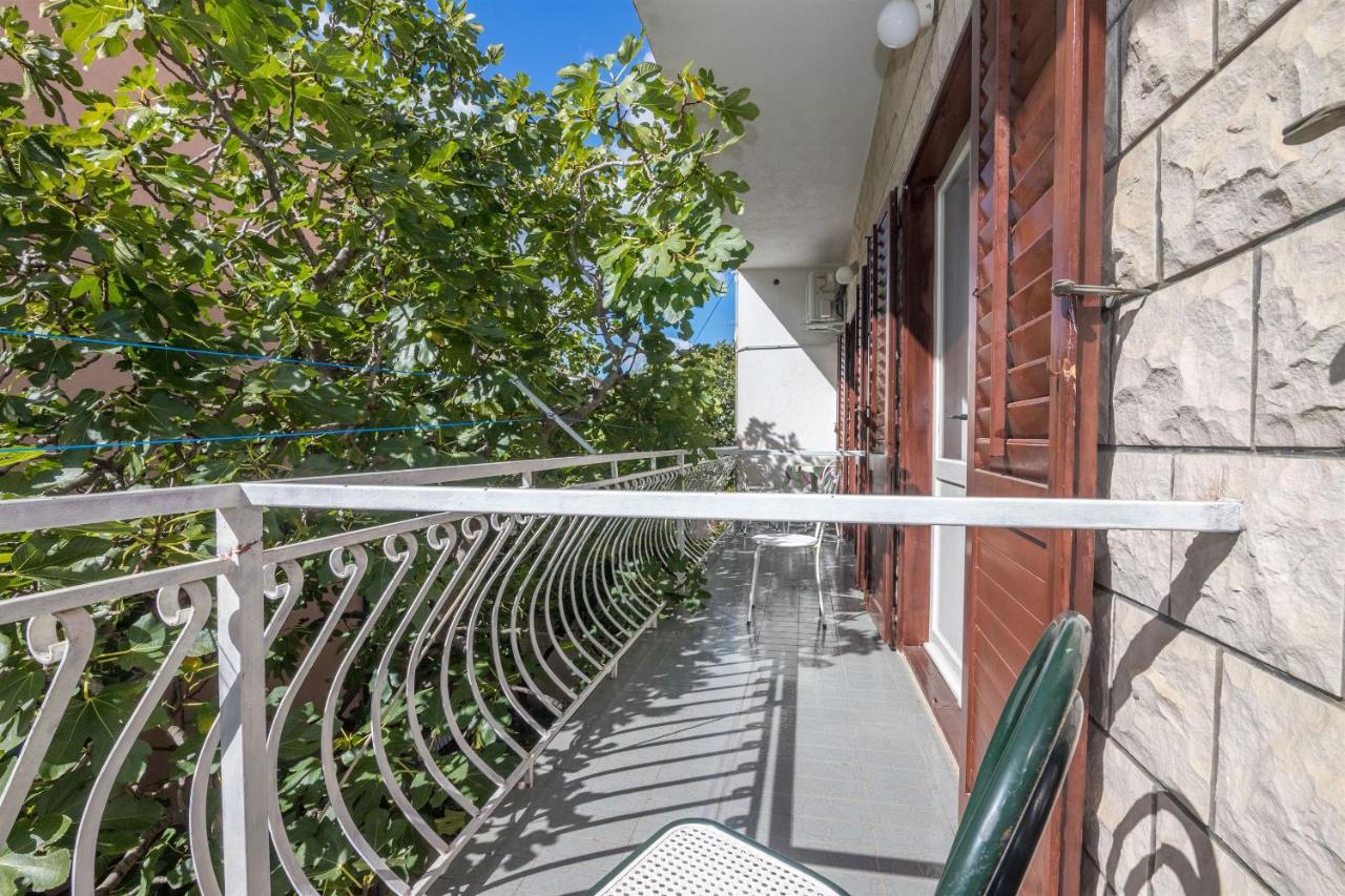 מאקרסקה Apartments Zeljko מראה חיצוני תמונה