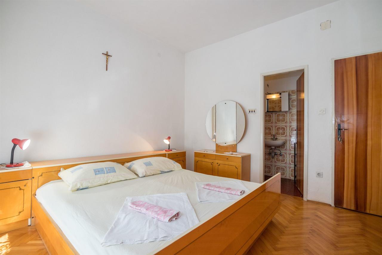 מאקרסקה Apartments Zeljko מראה חיצוני תמונה