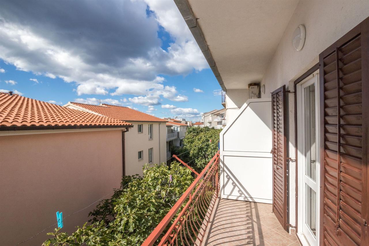 מאקרסקה Apartments Zeljko מראה חיצוני תמונה